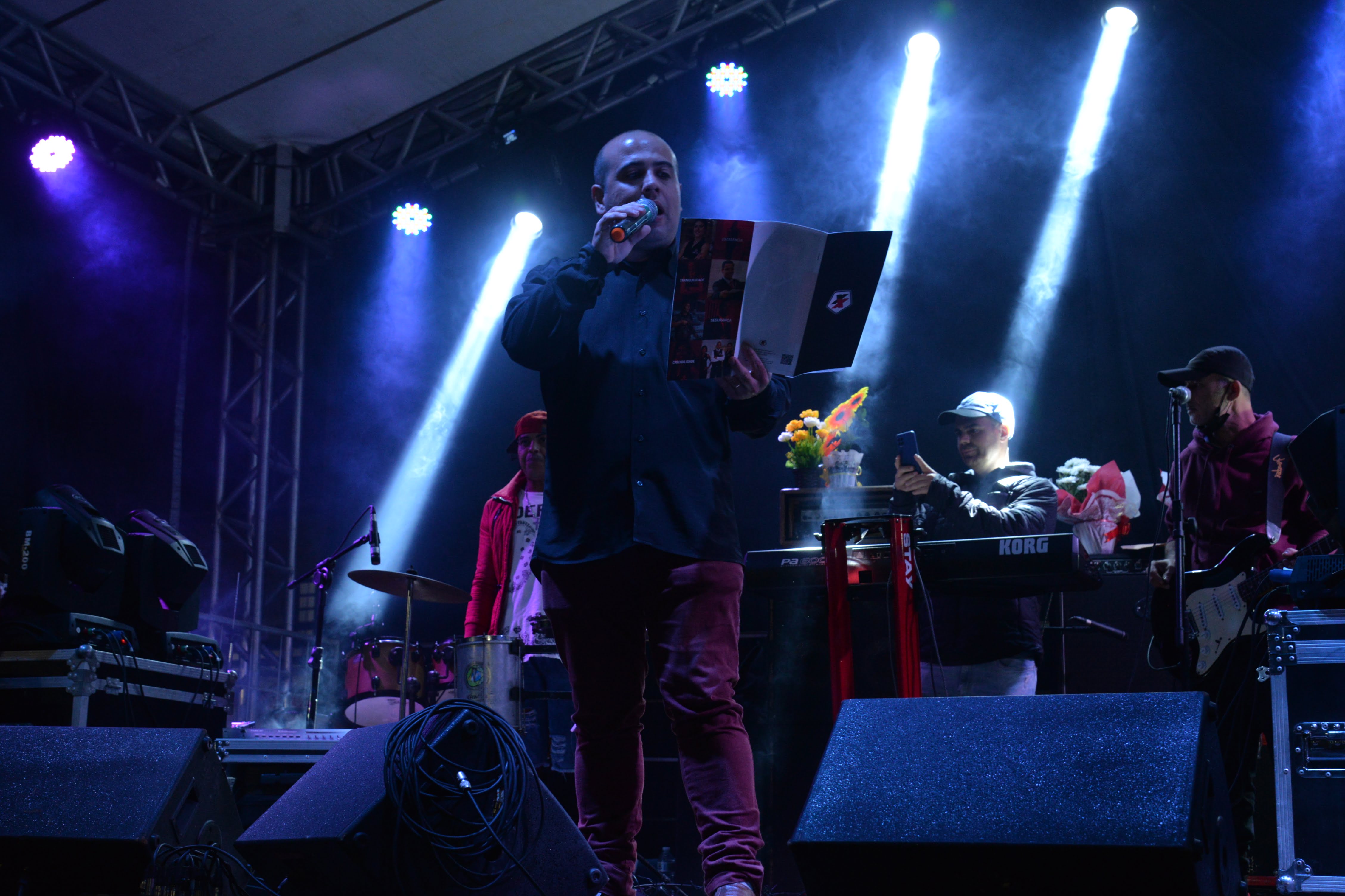 Locutor Ney Andrade em eventos.jpg