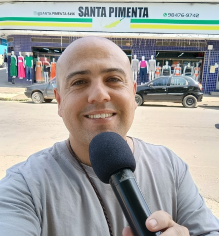 Locutor Ney Andrade na Loja Santa Pimenta Modas.png