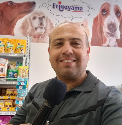 Locutor Ney Andrade no Frigoyama.png